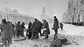 В России отмечают годовщину полного снятия блокады Ленинграда 499513878